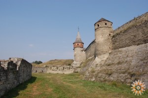 Стара Фортеця - фото південної стіни