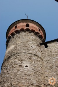 Стара Фортеця - фото Тенчинської башти